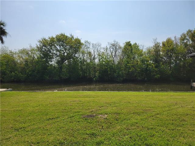 2361 FORT BEAUREGARD Boulevard