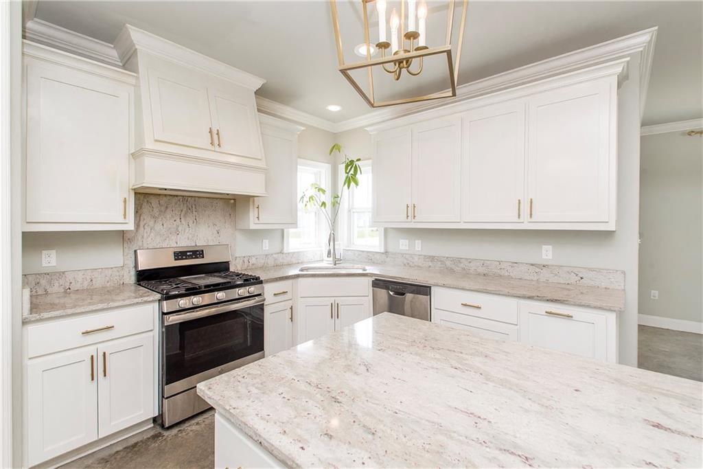11181 COPPER HILL