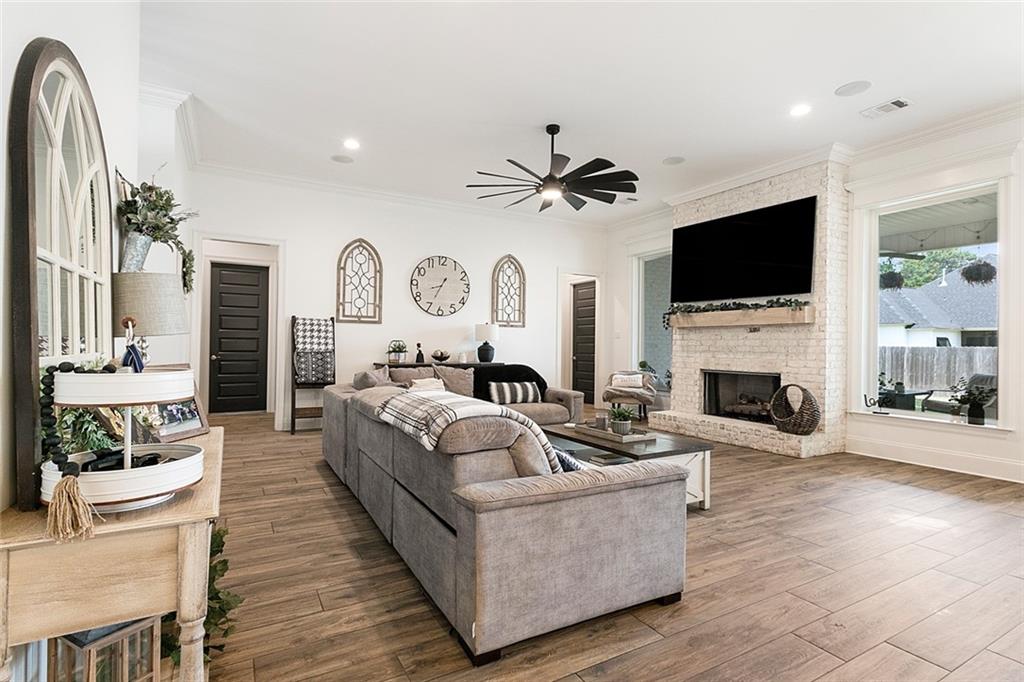 4077 OAK BEND Lane