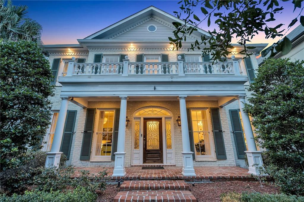 2809 PRYTANIA Street