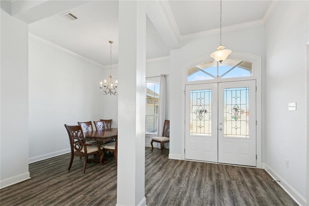 205 COVE POINTE Drive