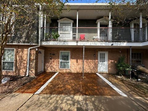 Photo of 3100 RUE PARC FONTAINE Court #2201, New Orleans, LA 70131 (MLS # 2545051)