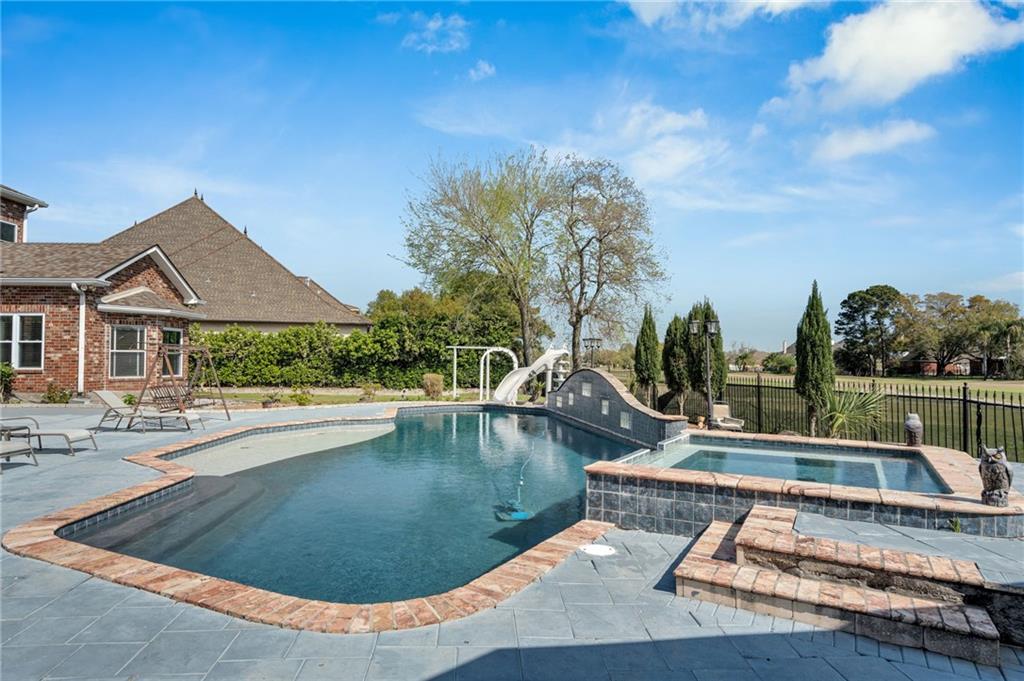 3633 LAKE MICHEL Court