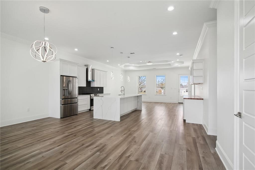 1916 ROOSEVELT Boulevard