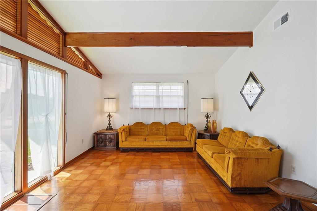 3401 HUNTLEE Drive