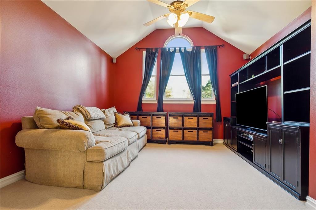 Mandeville, Louisiana 70448, United States, 5 Bedrooms Bedrooms, ,4 BathroomsBathrooms,Residential,Pending,27588