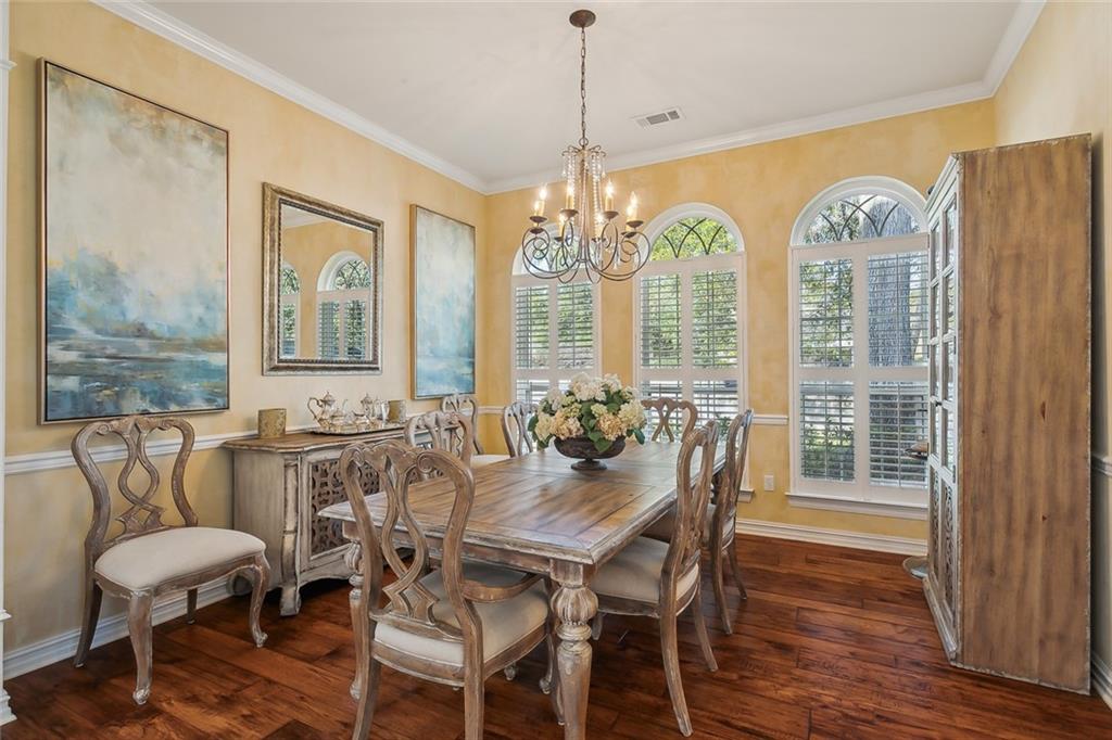 Mandeville, Louisiana 70448, United States, 5 Bedrooms Bedrooms, ,4 BathroomsBathrooms,Residential,Pending,27588