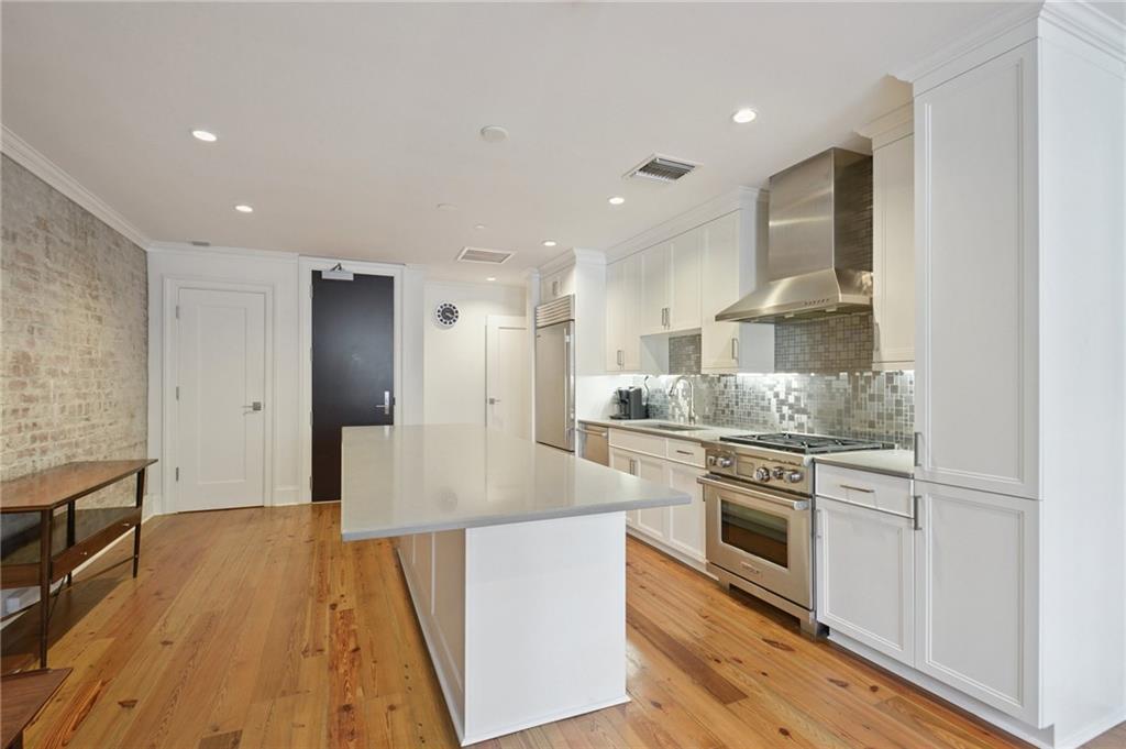 425 NOTRE DAME Street 201