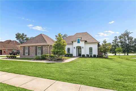 Photo of 286 SAW GRASS Loop, Covington, LA 70435 (MLS # 2557496)