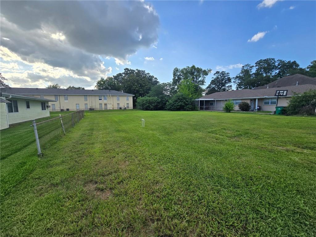 320 LITTLE FARMS Avenue