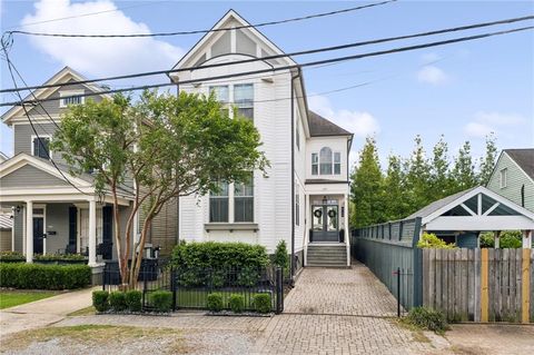 Photo of 6124 CAMP Street, New Orleans, LA 70118 (MLS # 2553296)