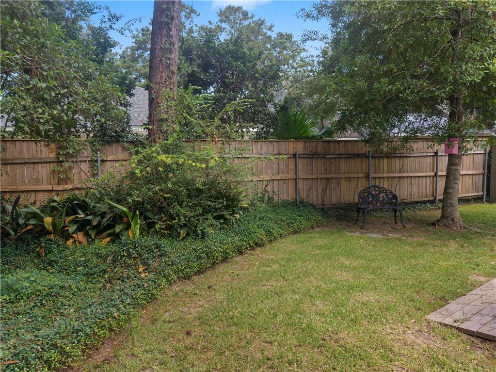 104 W BRIGHTON Court 104