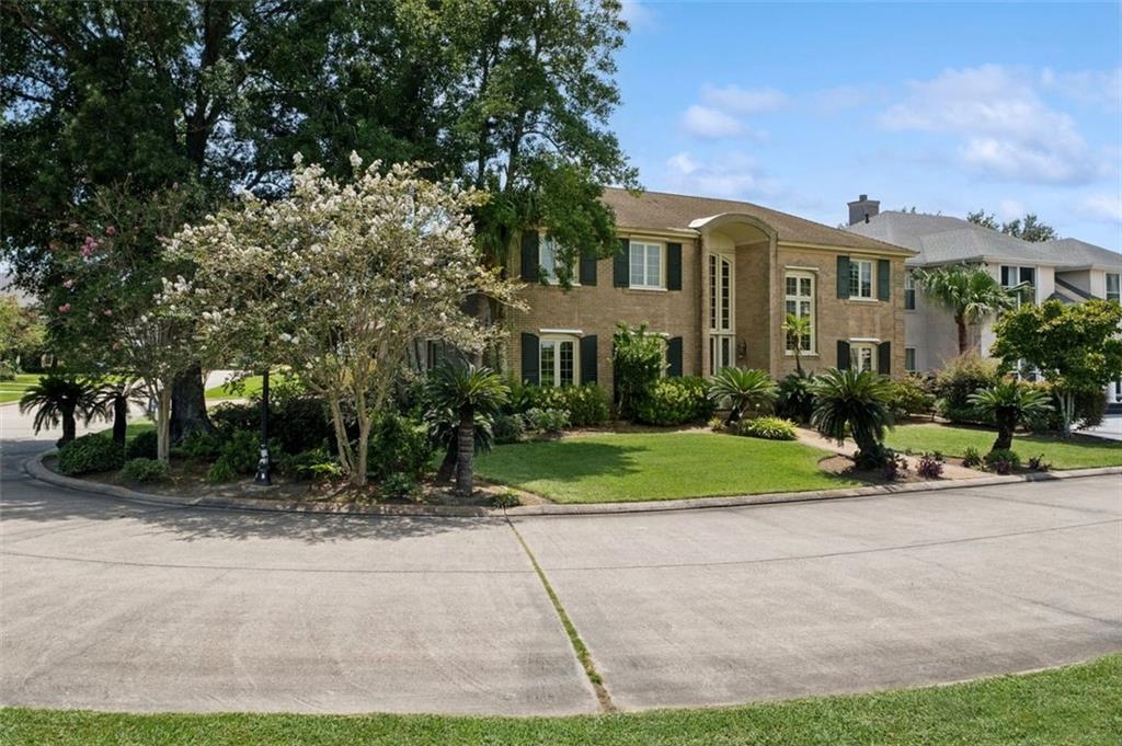 77 LAKEWOOD ESTATES Drive