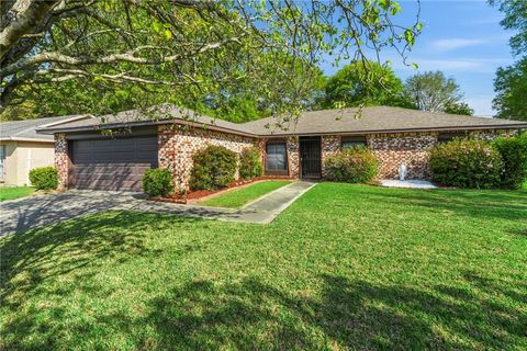 124 NORTH Boulevard Slidell LA 70458