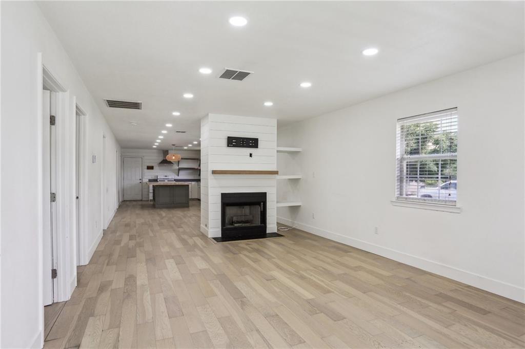 1401 CLAIBORNE Drive