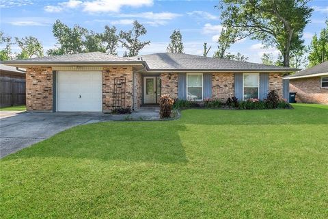 309 DESOTO Drive Luling LA 70070