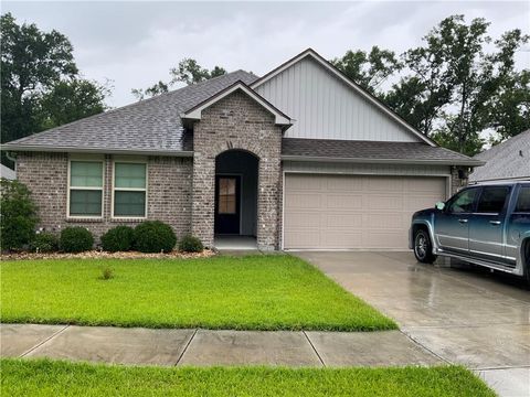 Photo of 288 PRETTY ACRES Avenue, Hahnville, LA 70057 (MLS # 2559643)