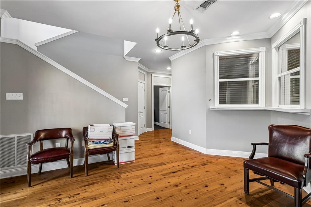 315 E KIRKLAND Street