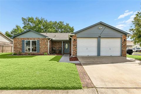 Photo of 41 OAKLEY Drive, Destrehan, LA 70047 (MLS # 2553982)