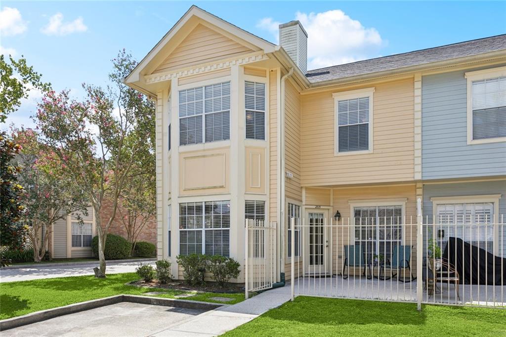 205 AUDUBON Trace 205
