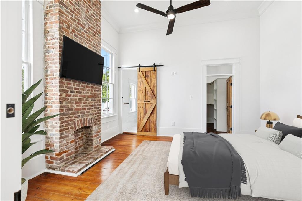 1903 DAUPHINE Street