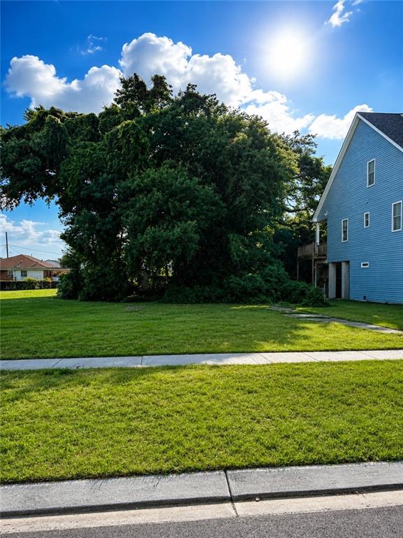Photo 1 of 3 — 6048 CAMERON Boulevard, New Orleans, LA 70112