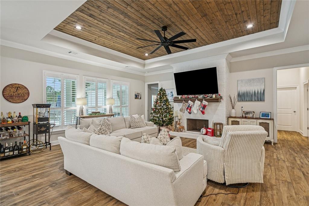 753 ENGLISH OAK Drive