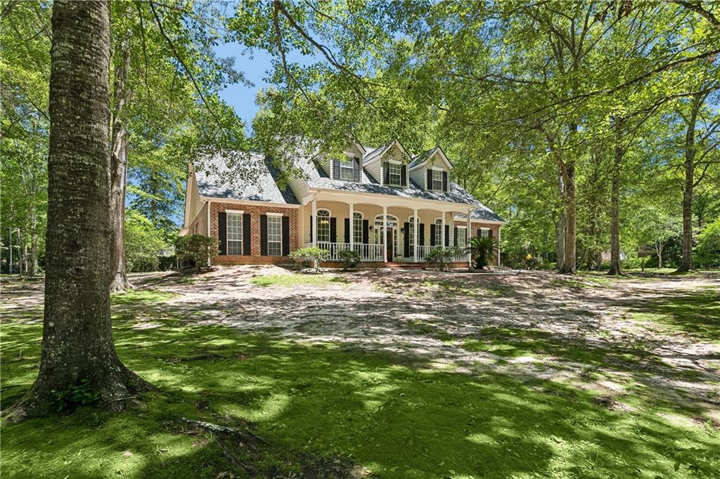 213 HAWTHORNE HOLLOW Drive