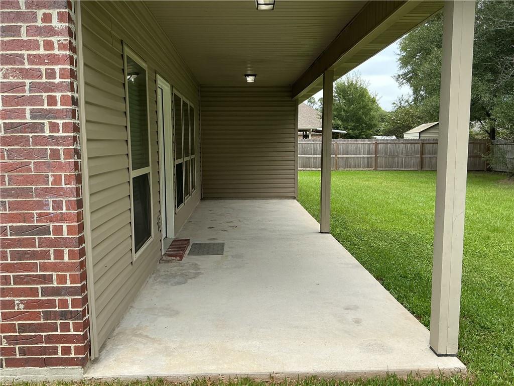 Ponchatoula, Louisiana 70454, United States, 4 Bedrooms Bedrooms, ,2 BathroomsBathrooms,Residential,Active,127708