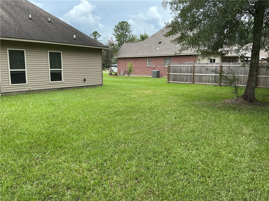 Ponchatoula, Louisiana 70454, United States, 4 Bedrooms Bedrooms, ,2 BathroomsBathrooms,Residential,Active,127708