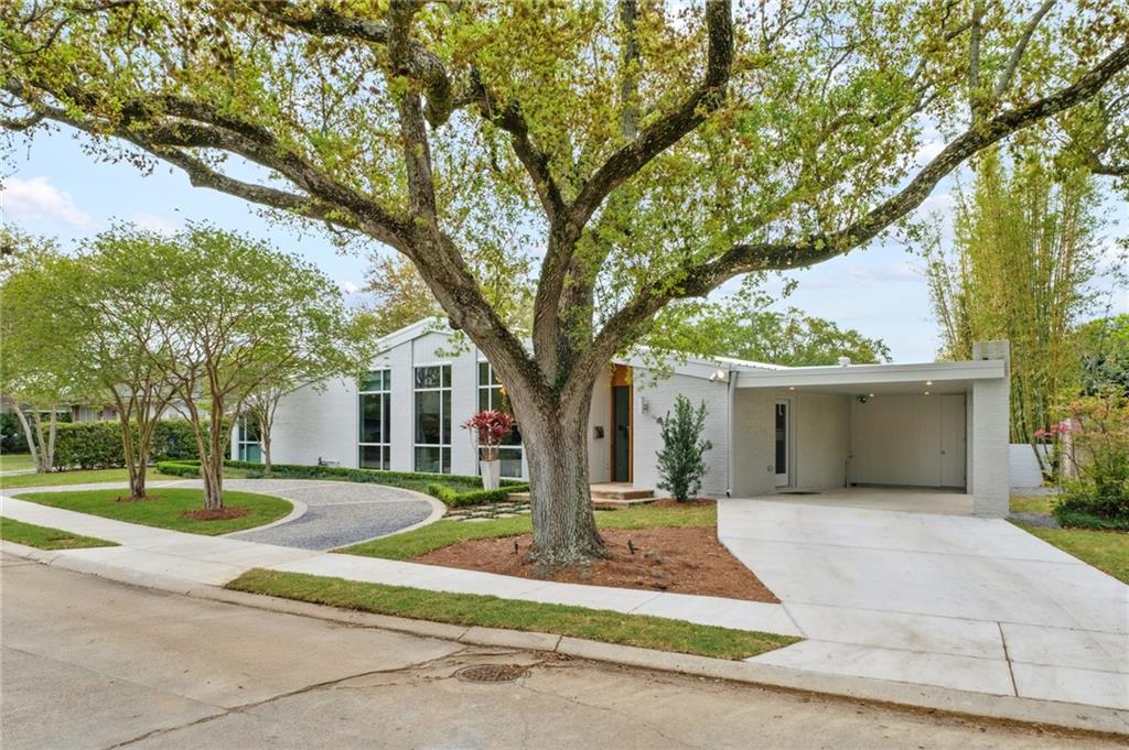 438 AMETHYST Street