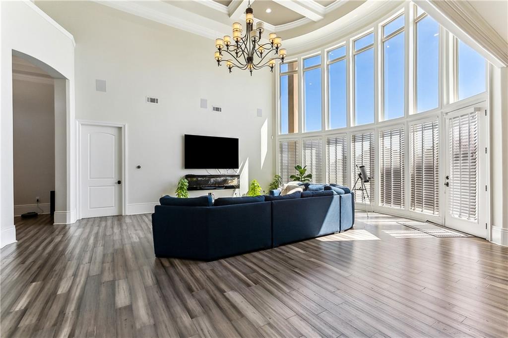 106 LAC LAFRENIERE Court