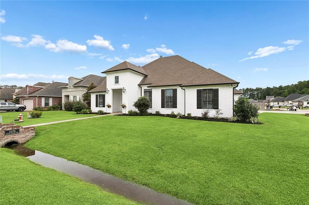 1076 SPRING HAVEN Lane