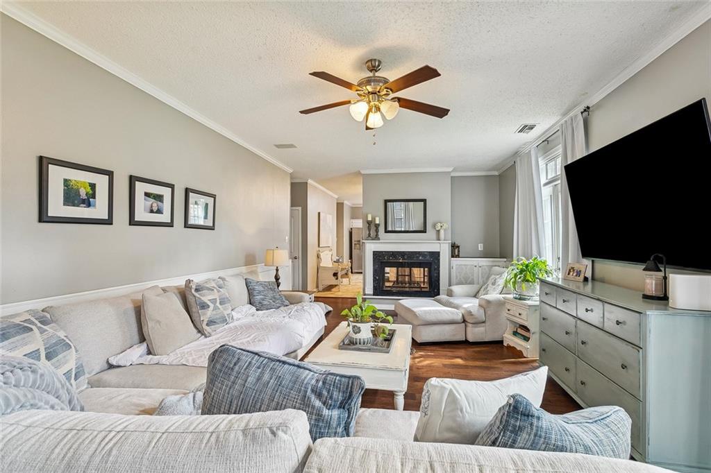 308 EVERGREEN Drive