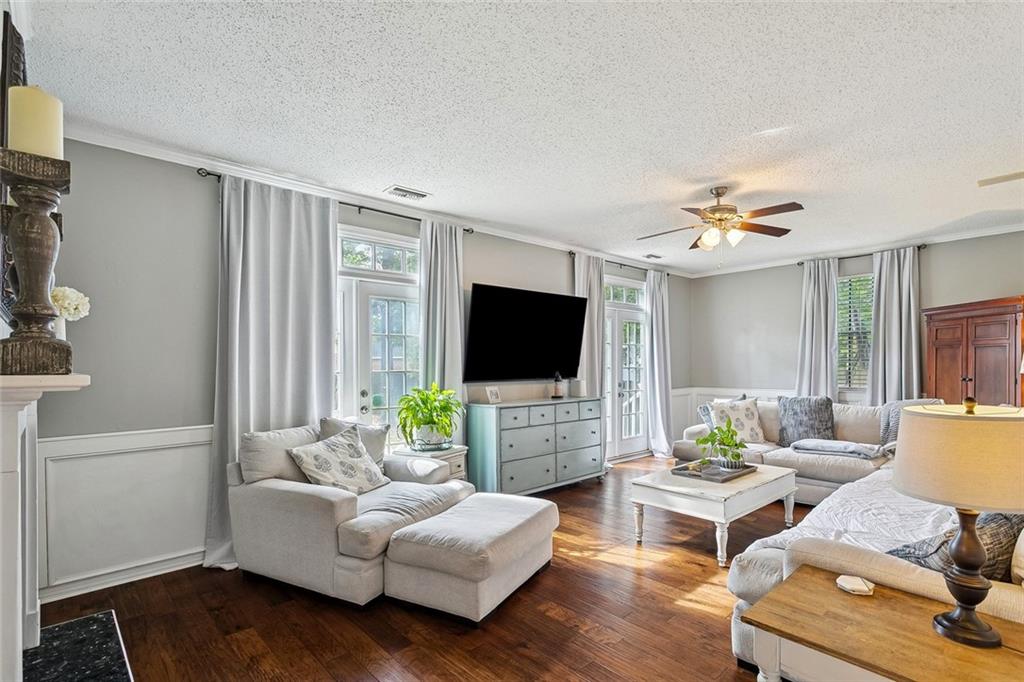 308 EVERGREEN Drive