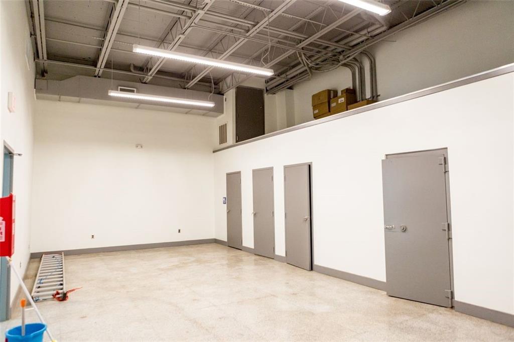 1927 MARTIN LUTHER KING Boulevard