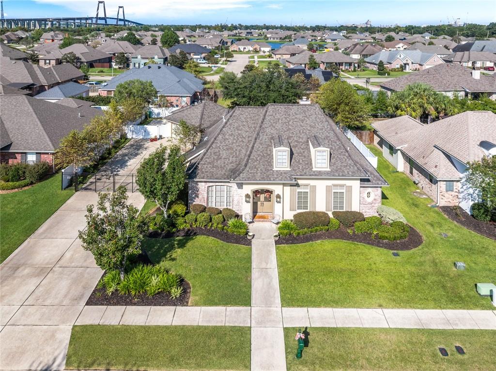 207 LAC IBERVILLE Drive