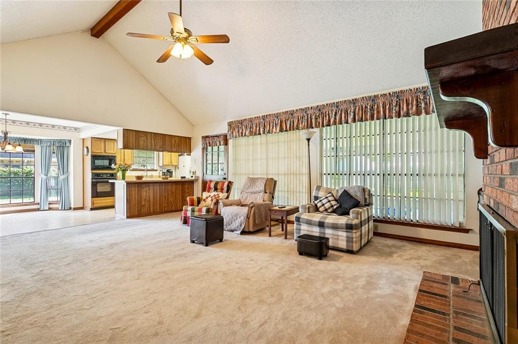 912 BEAU CHENE Drive