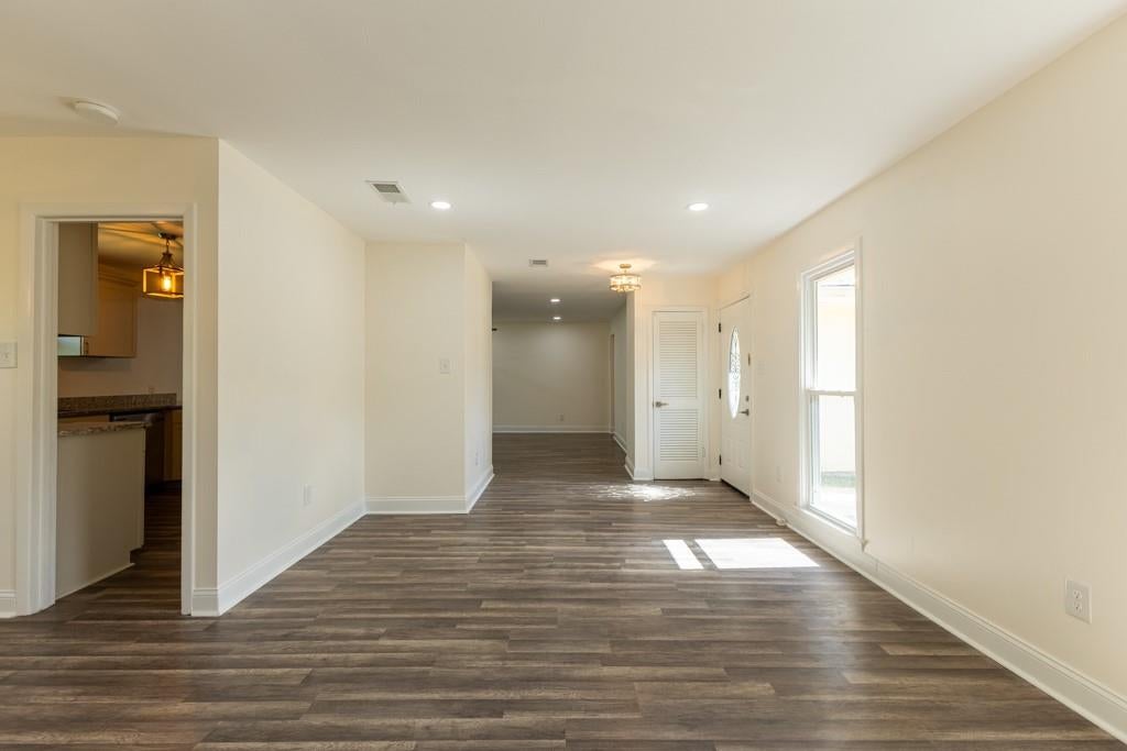 332 WESTMEADE Drive
