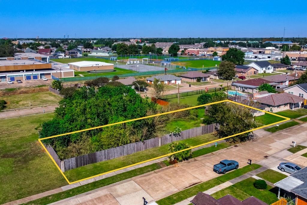 2320-24 CONGRESSMAN HEBERT Drive