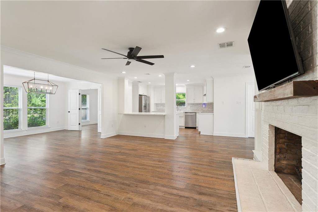 524 HEAVENS Drive