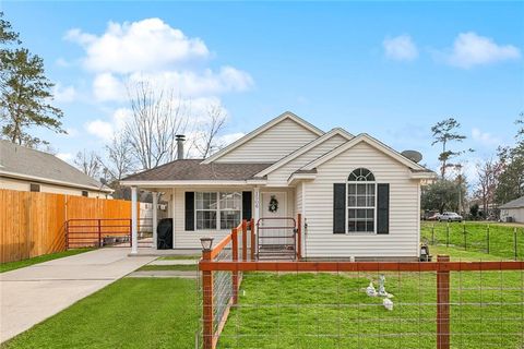 1506 JASMINE Street Mandeville LA 70448