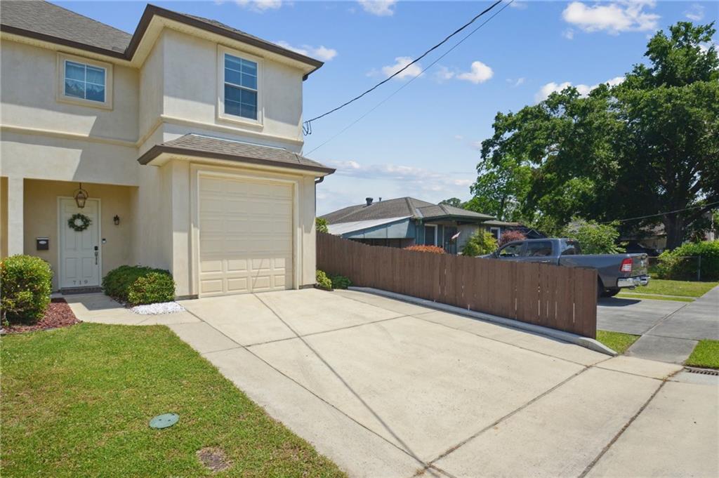 719 N TURNBULL Drive
