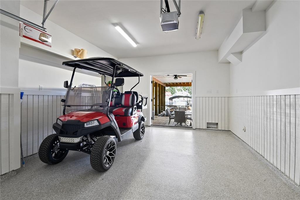 Mandeville, Louisiana 70471, United States, 3 Bedrooms Bedrooms, ,3 BathroomsBathrooms,Residential,Pending,34462