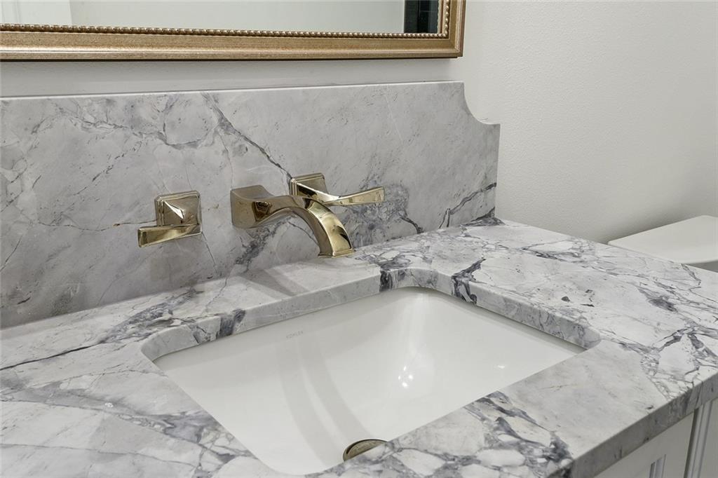 Mandeville, Louisiana 70471, United States, 3 Bedrooms Bedrooms, ,3 BathroomsBathrooms,Residential,Pending,34462