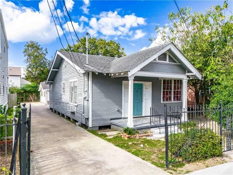 1616 EAGLE Street New Orleans LA 70118