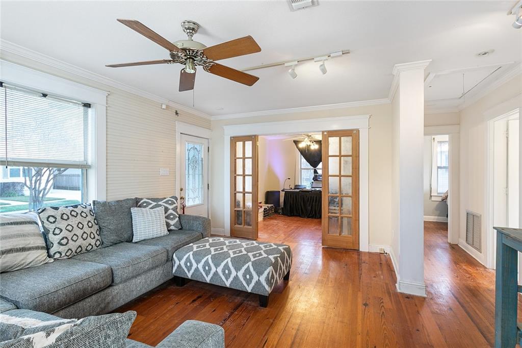 200 CLAIBORNE Court