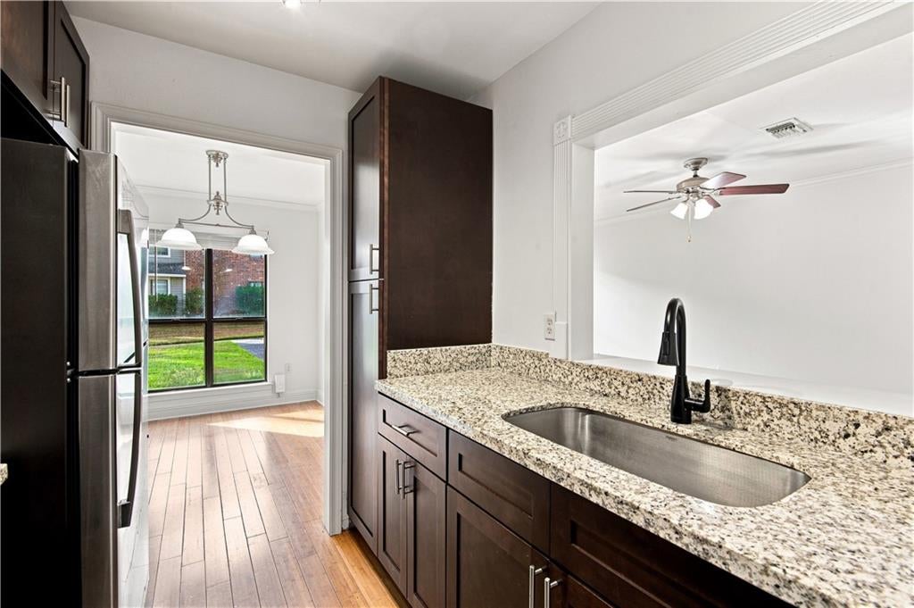 213 PINERIDGE Court 213