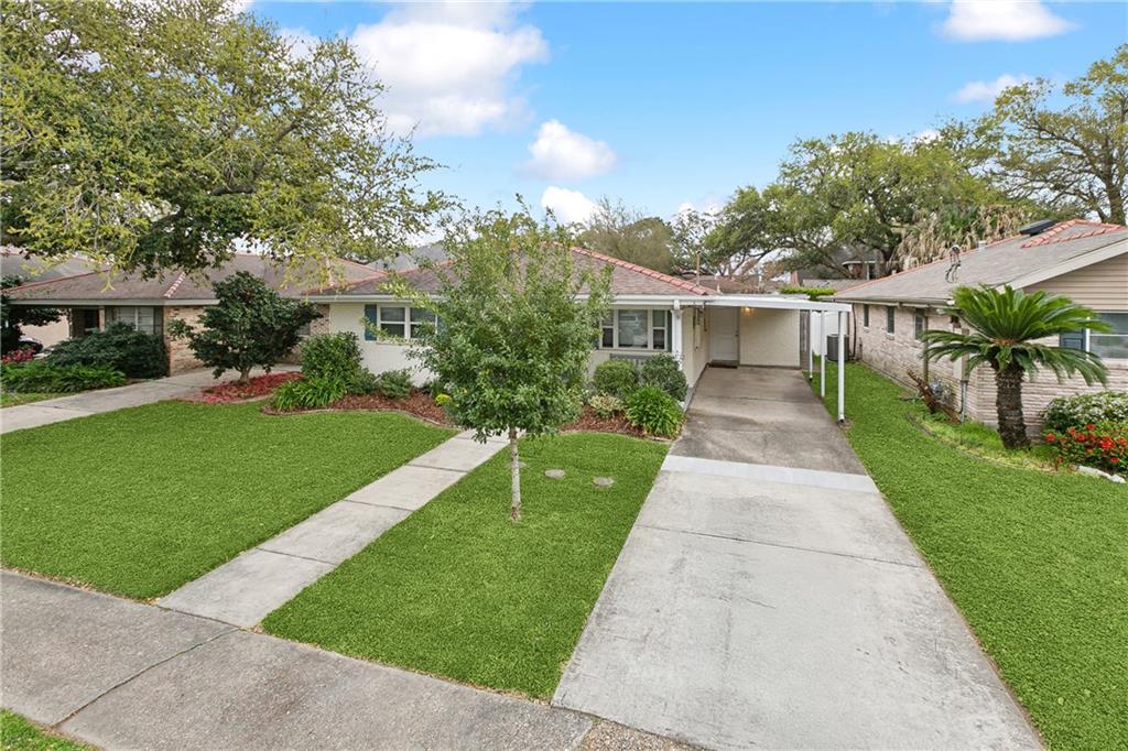 Metairie, Louisiana 70005, United States, 3 Bedrooms Bedrooms, ,2 BathroomsBathrooms,Residential,Pending,90647