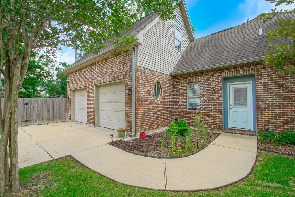 452 BELLE POINTE Drive